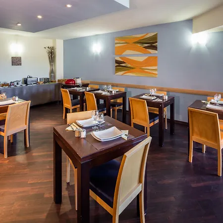 Noemys Toulon - Restaurant Avec Piscine Ла-Валетт-дю-Вар
