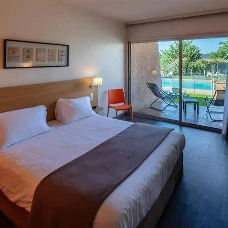 Noemys Toulon - Restaurant Avec Piscine 3* Ла-Валетт-дю-Вар