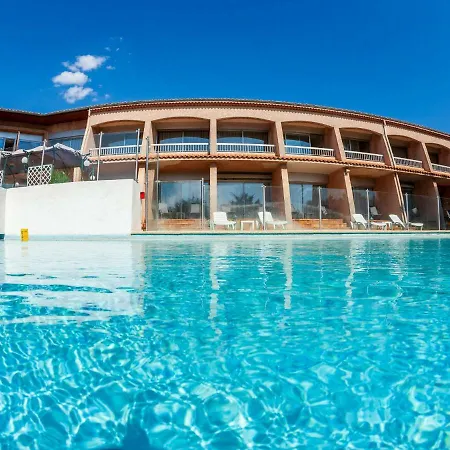 Отель Noemys Toulon - Restaurant Avec Piscine