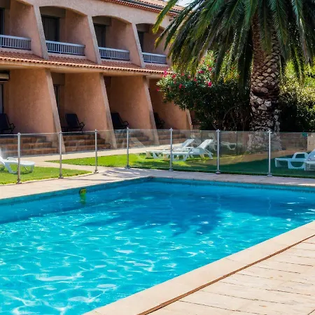 Отель Noemys Toulon - Restaurant Avec Piscine