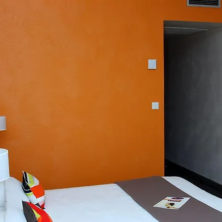 فندق Noemys Toulon - Restaurant Avec Piscine لا فاليت دو فار