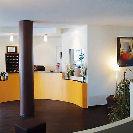 Noemys Toulon - Restaurant Avec Piscine لا فاليت دو فار